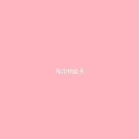 蜜桃导航 人气演员桃子的清纯头像